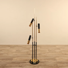 Carica l'immagine nel visualizzatore di Gallery, Lampada da terra tubolare Hades | Illuminazione contemporanea